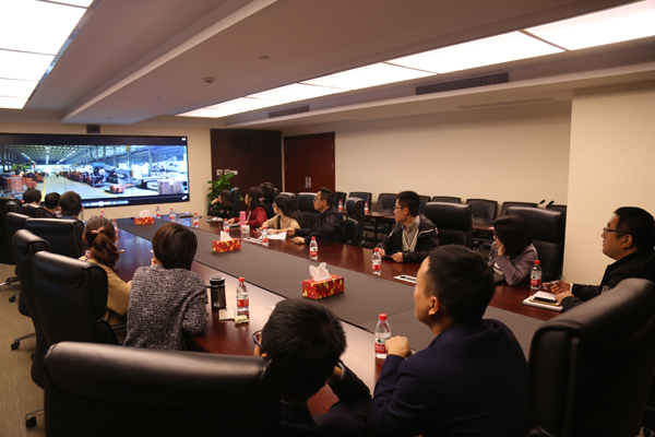 公司組織集體觀看電影《知心法官》學(xué)習(xí)先進(jìn)事跡爭(zhēng)做合格黨員