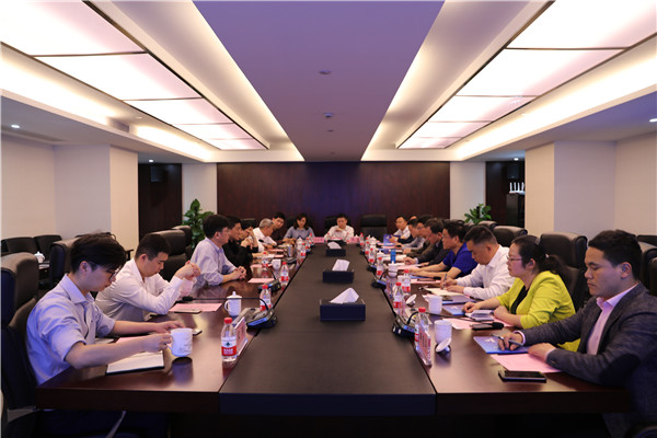 江西省萍鄉(xiāng)市市長李江河一行到我司考察調(diào)研