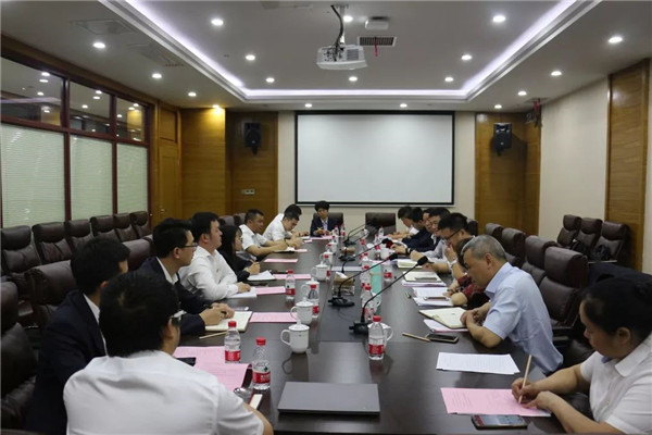 公司黨委書記、董事長袁仁軍赴長沙建材部黨支部開展黨建結(jié)對幫扶