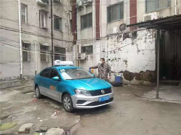 他舍小家、顧大家：疫情當(dāng)前，堅守到底！