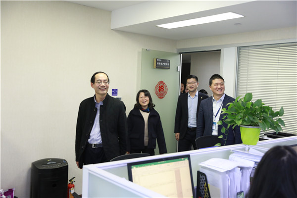 集團(tuán)公司紀(jì)委書記沈秋明、工會主席柴云妹一行到我司走訪慰問