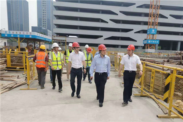 公司黨委書記、董事長袁仁軍一行調研總部大樓項目