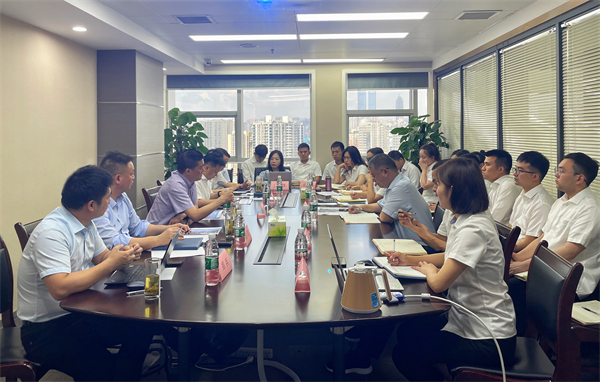 公司黨委書(shū)記、董事長(zhǎng)袁仁軍一行到貴州中拓調(diào)研指導(dǎo)工作