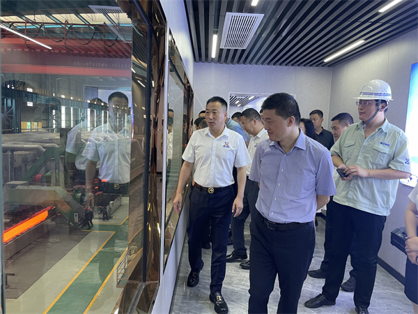 公司黨委書(shū)記、董事長(zhǎng)袁仁軍一行赴河北走訪客戶