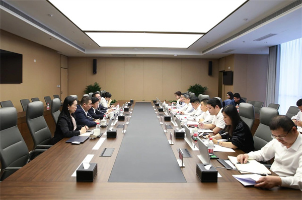 蕭山區(qū)委副書記、區(qū)長姜永柱調(diào)研浙商中拓