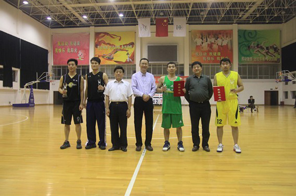 公司獲湖南省汽車(chē)商會(huì)籃球比賽第四名